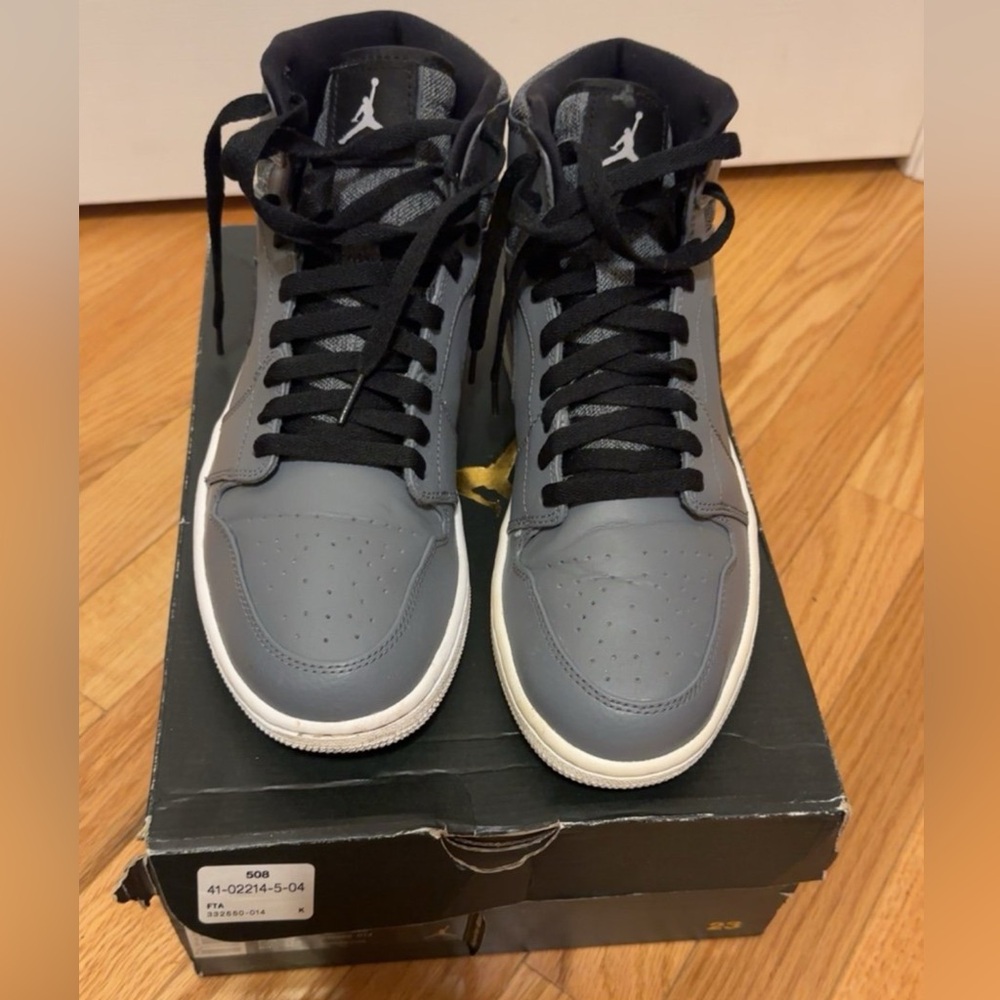 Men’s Rare Nike Air Jordan 1 Retro High